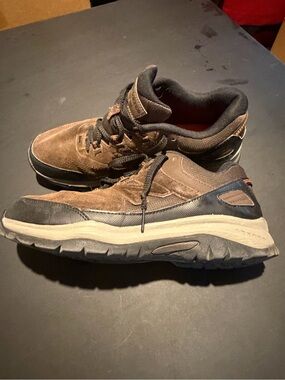 New Balance Men's 769 hiking shoes